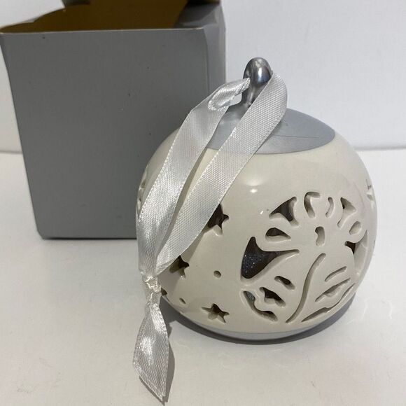 Ceramic Christmas Ornament Morphing Color Change & White Light Battery Operated - Picture 4 of 6